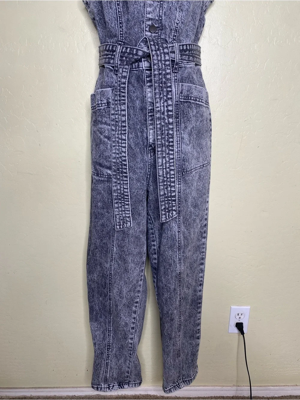Universal Thread Black Acid wash Denim Jumpsuit Size 8
